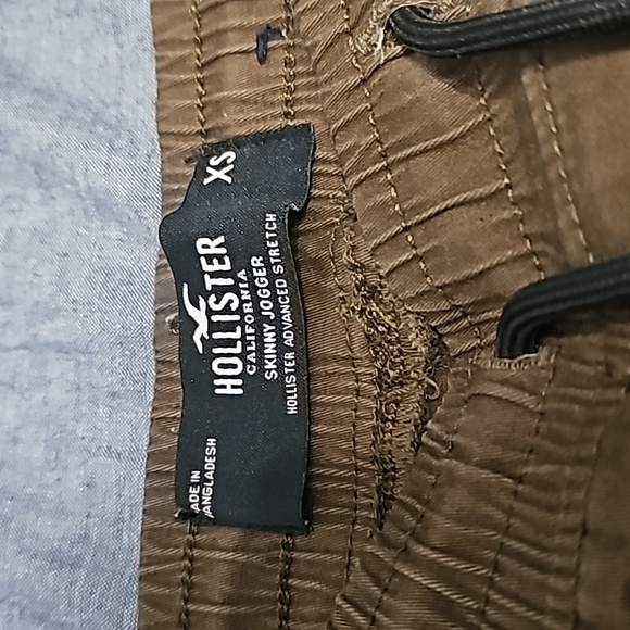 Hollister cargo brown pants - Picture 2 of 3